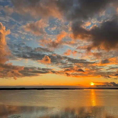 Apartament Seafront *